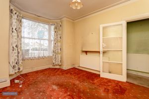 Sitting Room- click for photo gallery